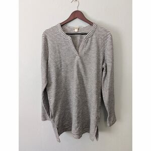 Duluth Trading Co Black and White Striped Tunic